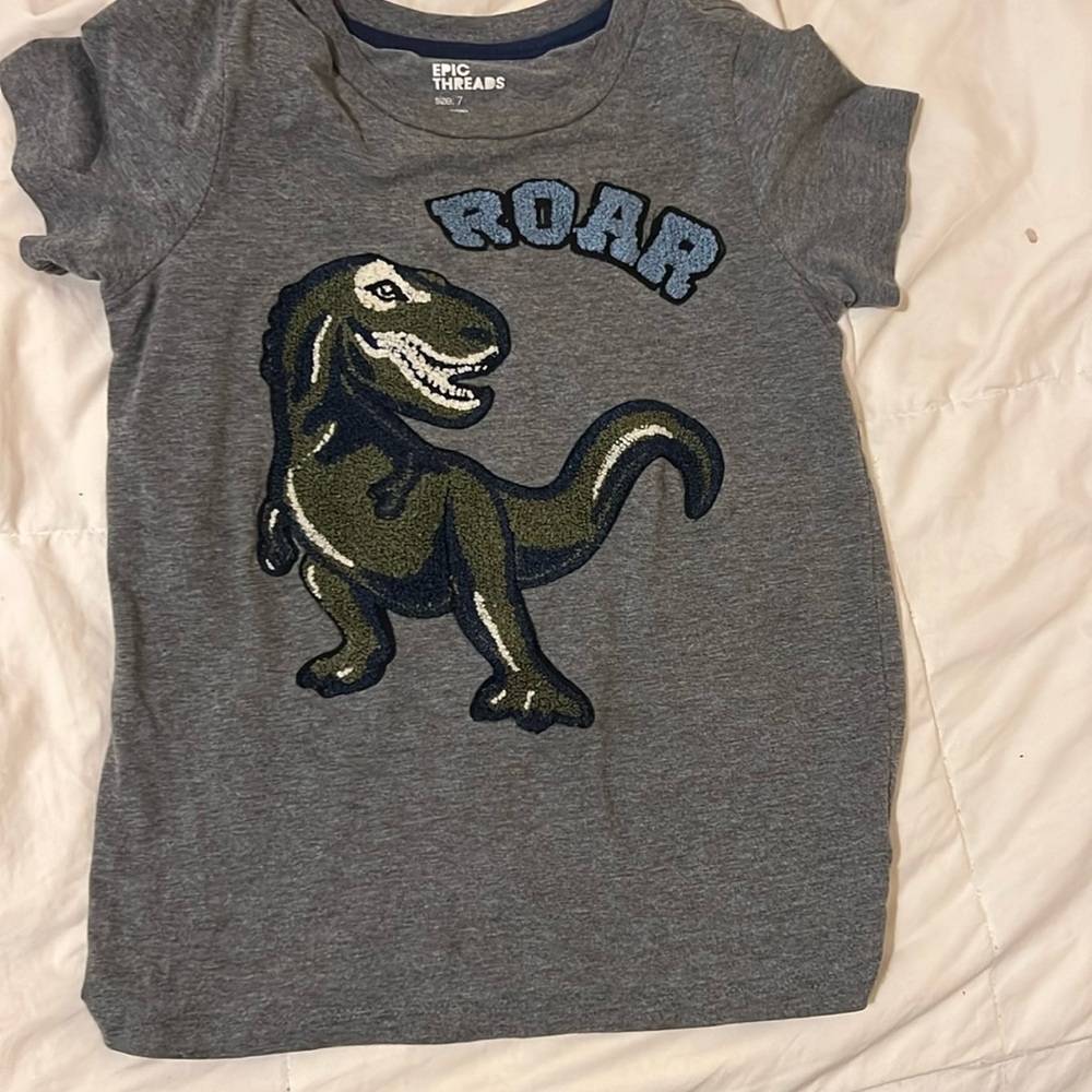 Gently used T-Shirts